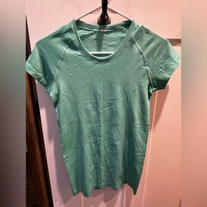lululemon athletica Mint Green Short Sleeve Tee